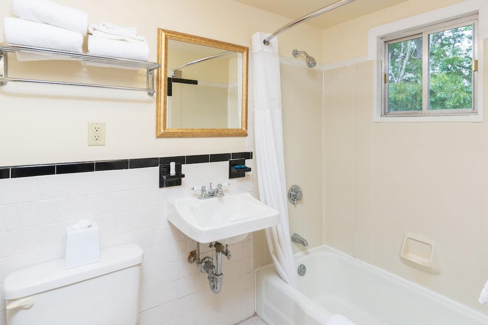 Ocean Park Inn photo 21