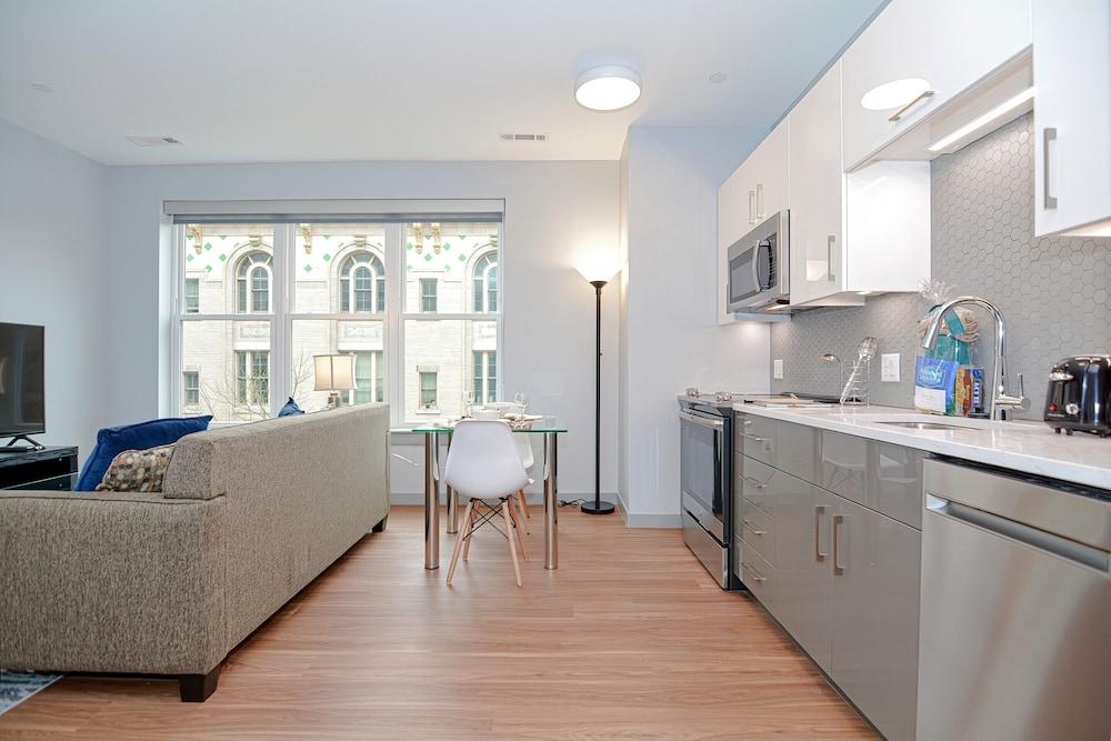 Global Luxury Suites Downtown Providence photo 35