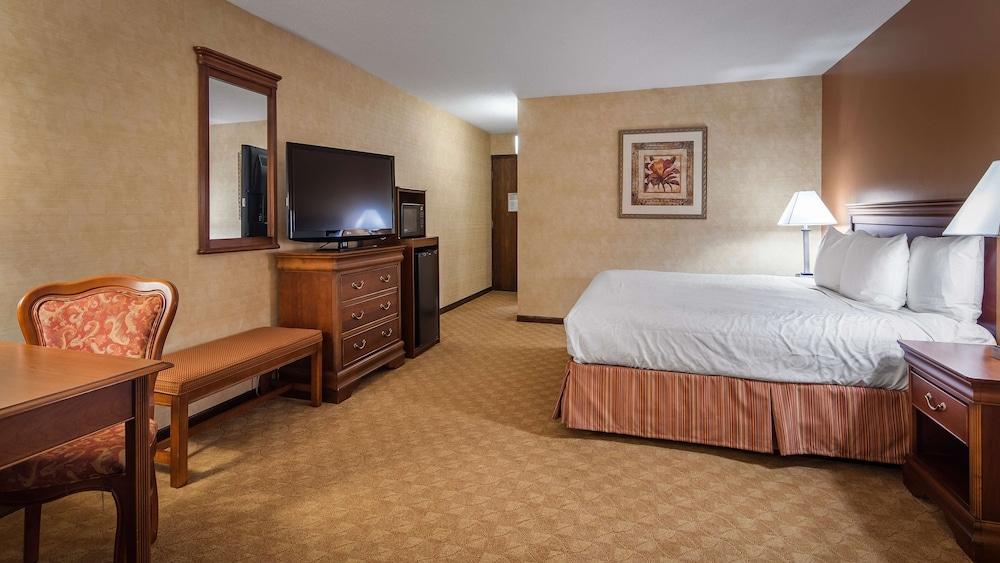 Days Inn by Wyndham St. Charles IL photo 9