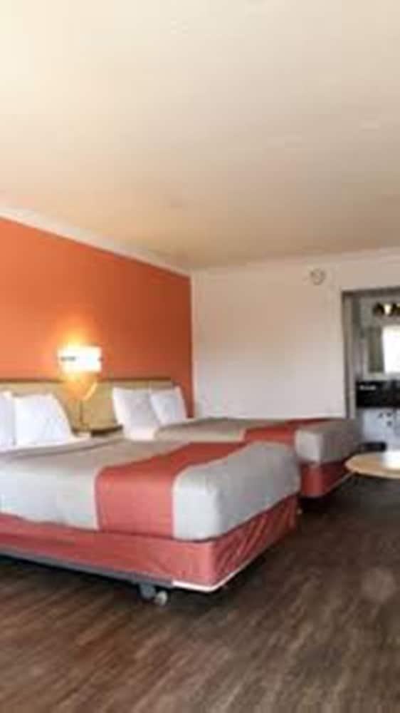 Motel 6 - Dayton, OH photo 6