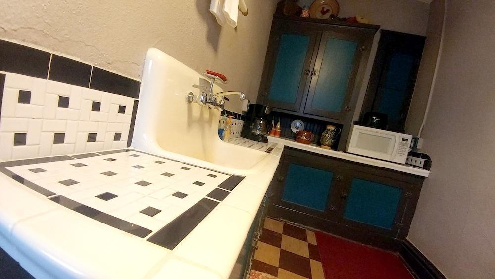 Historic Whiting Hotel Suites photo 25