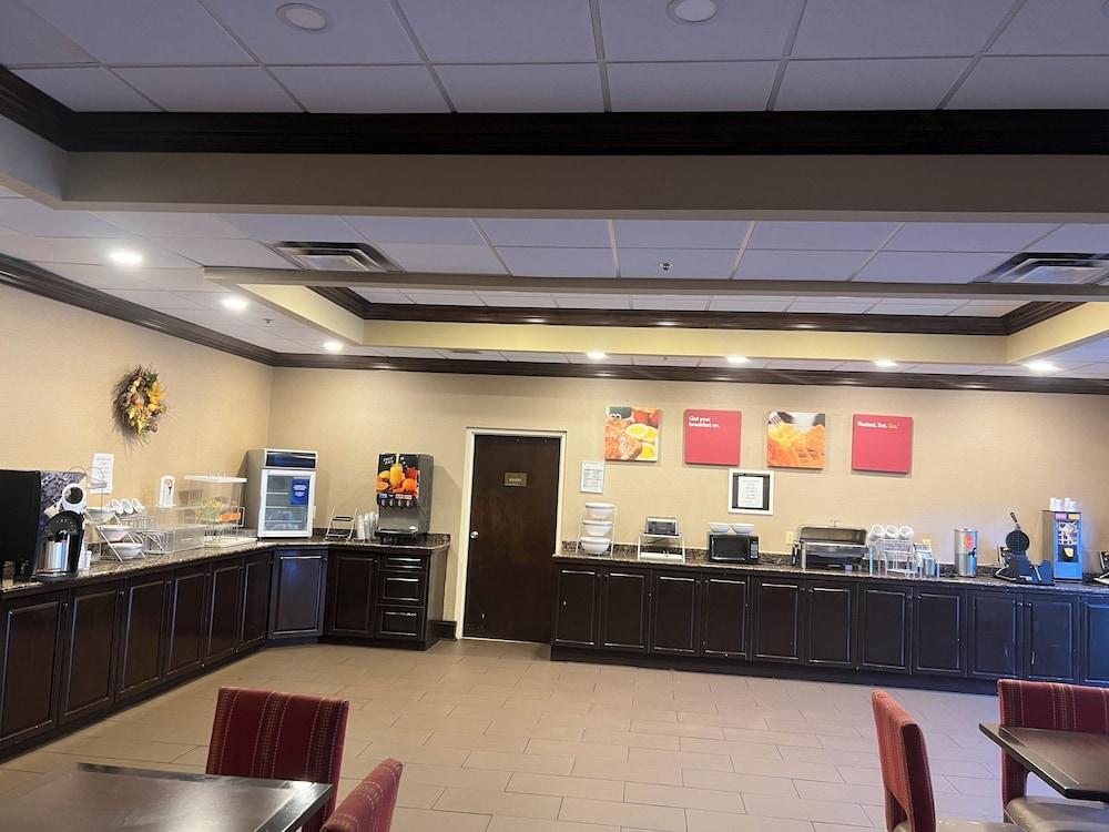 Vista Suites of Pigeon Forge photo 8