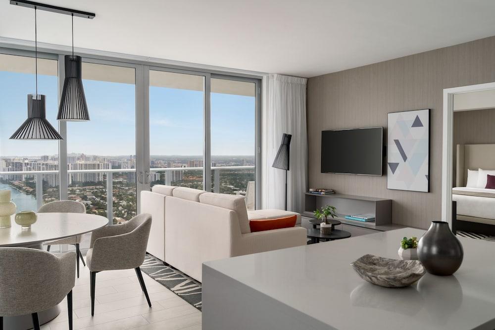 Hyde Beach House photo 33