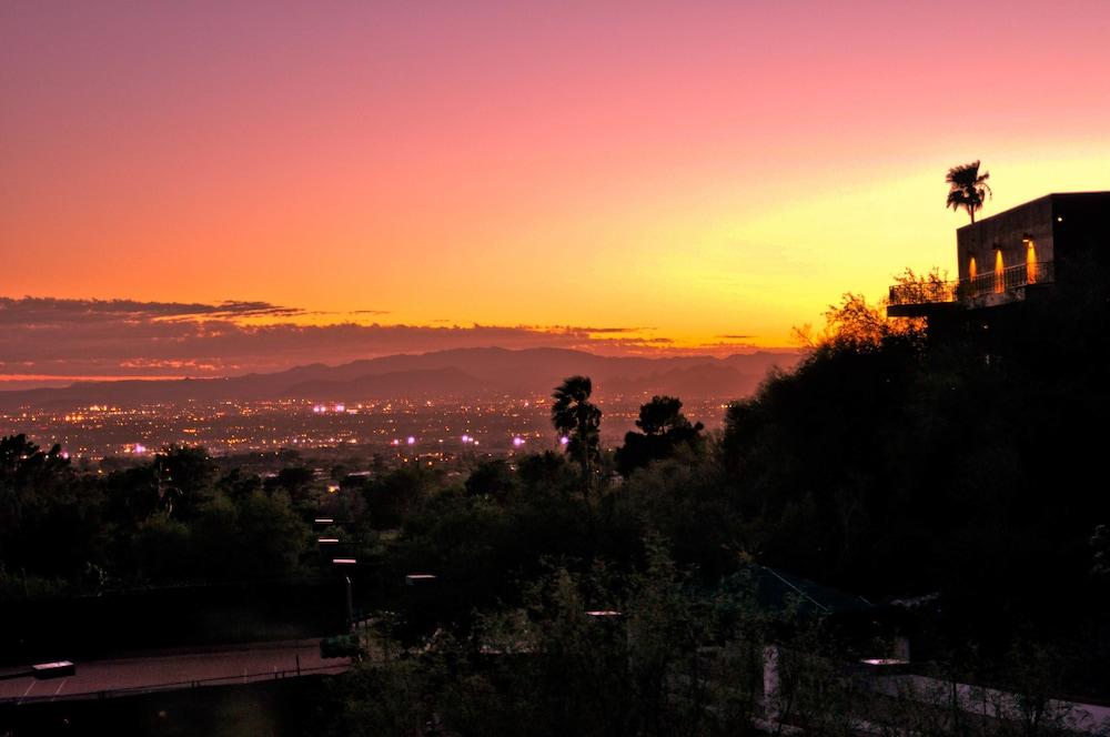 Mission Hill Casitas photo 54