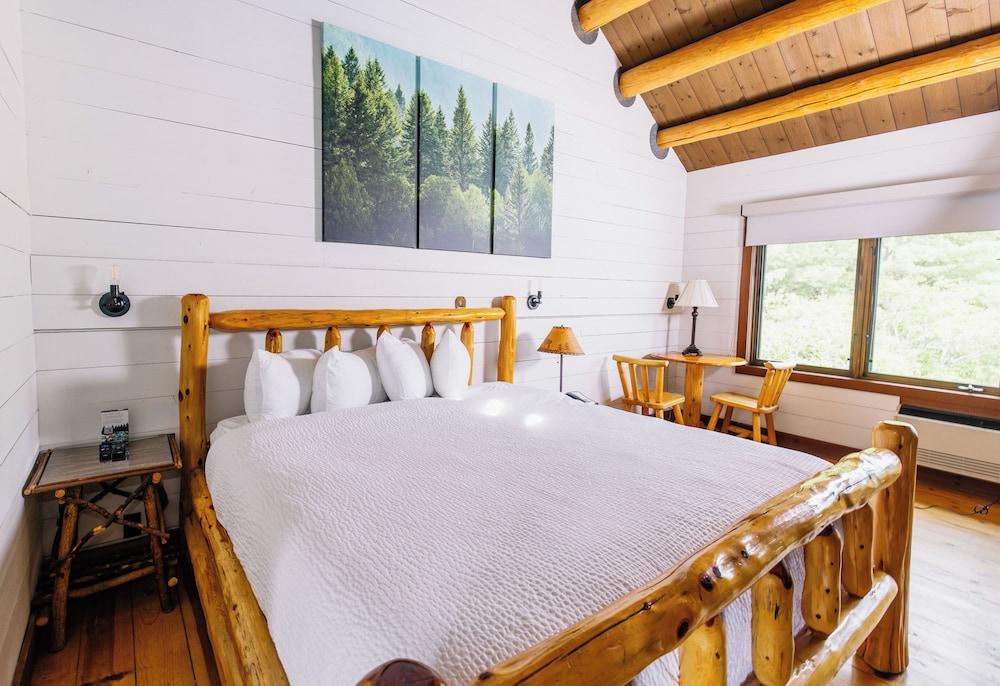 Drummond Island Resort photo 55