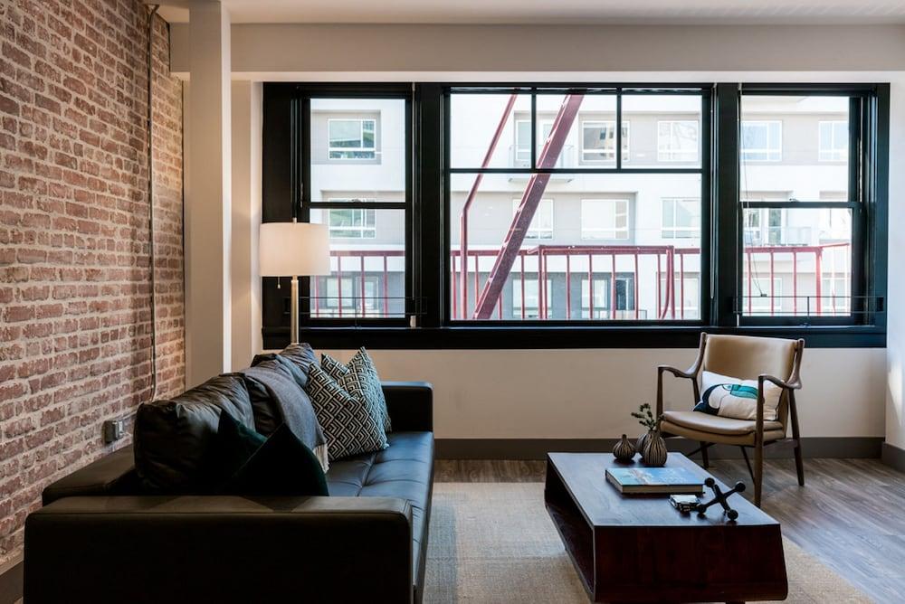 Abode Los Angeles - Downtown South Park photo 26
