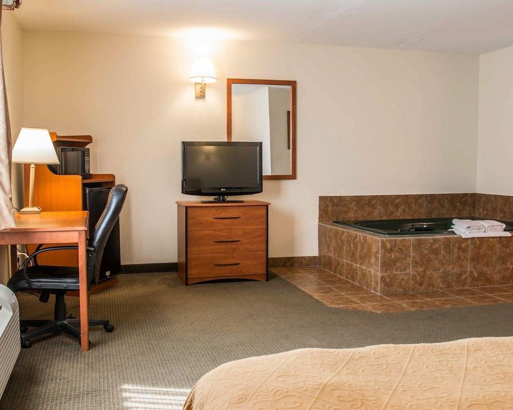 Quality Inn Durand I-69 photo 15
