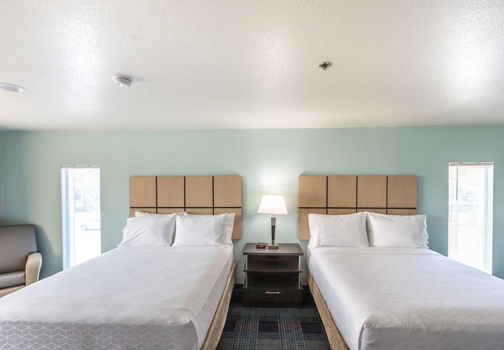 Extended Studio Hotel Ontario photo 3