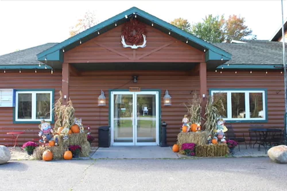 White Pine Lodge photo 13