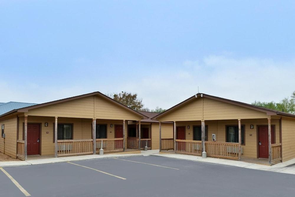 The Texas Lodge photo 10
