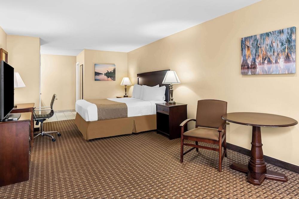 Best Western Forest Inn photo 23