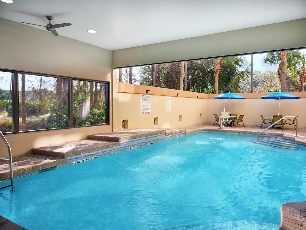 Holiday Inn Express & Suites Jacksonville SE- Med Ctr Area by IHG photo 28