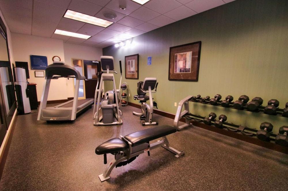 Hampton Inn & Suites Jacksonville - Beach Blvd/Mayo Clinic photo 41