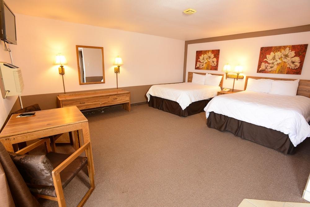 Burlington Inn photo 7