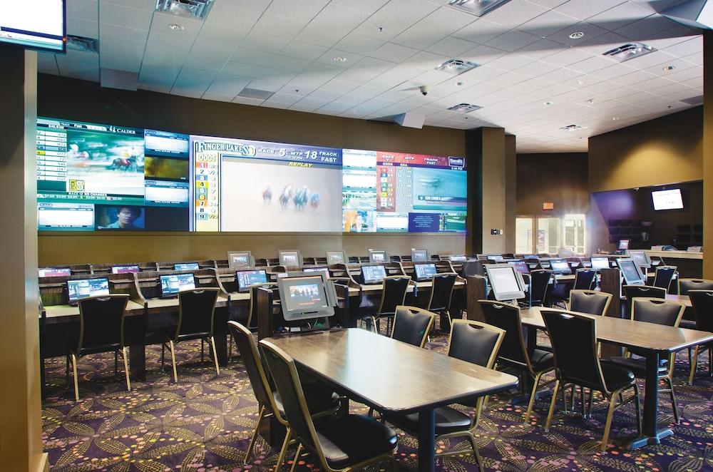 Vernon Downs Casino and Hotel photo 12