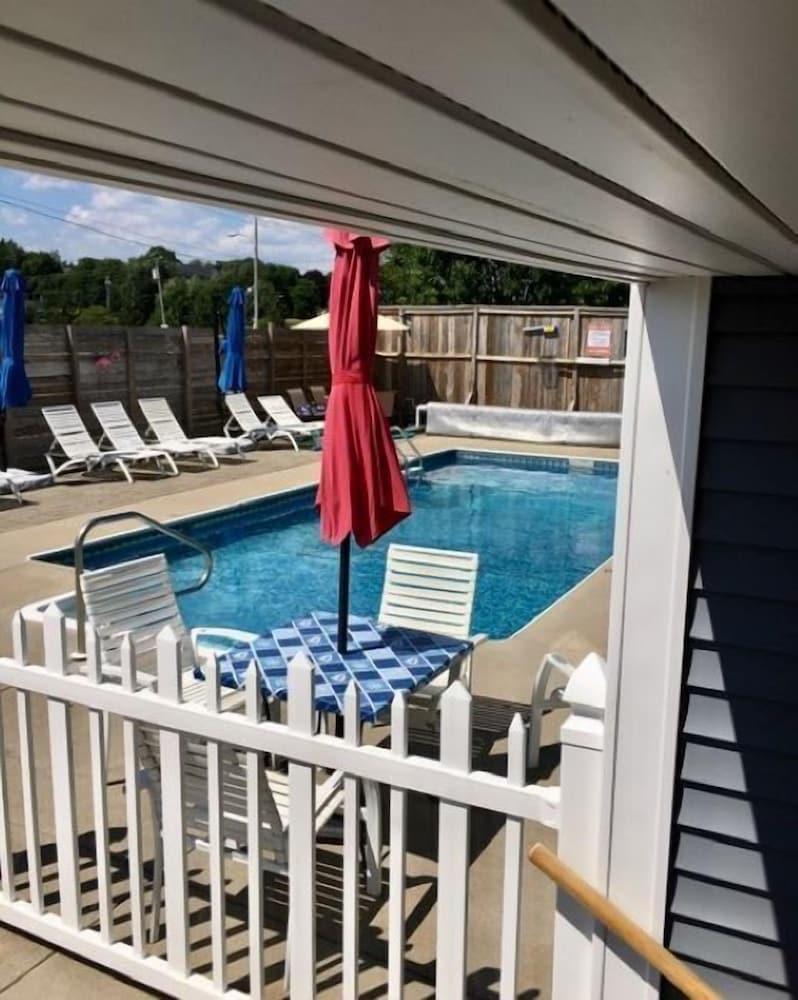 Seagrass Inn photo 12