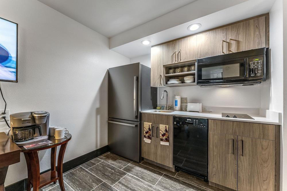 Metro Tempe Extended Stay photo 64