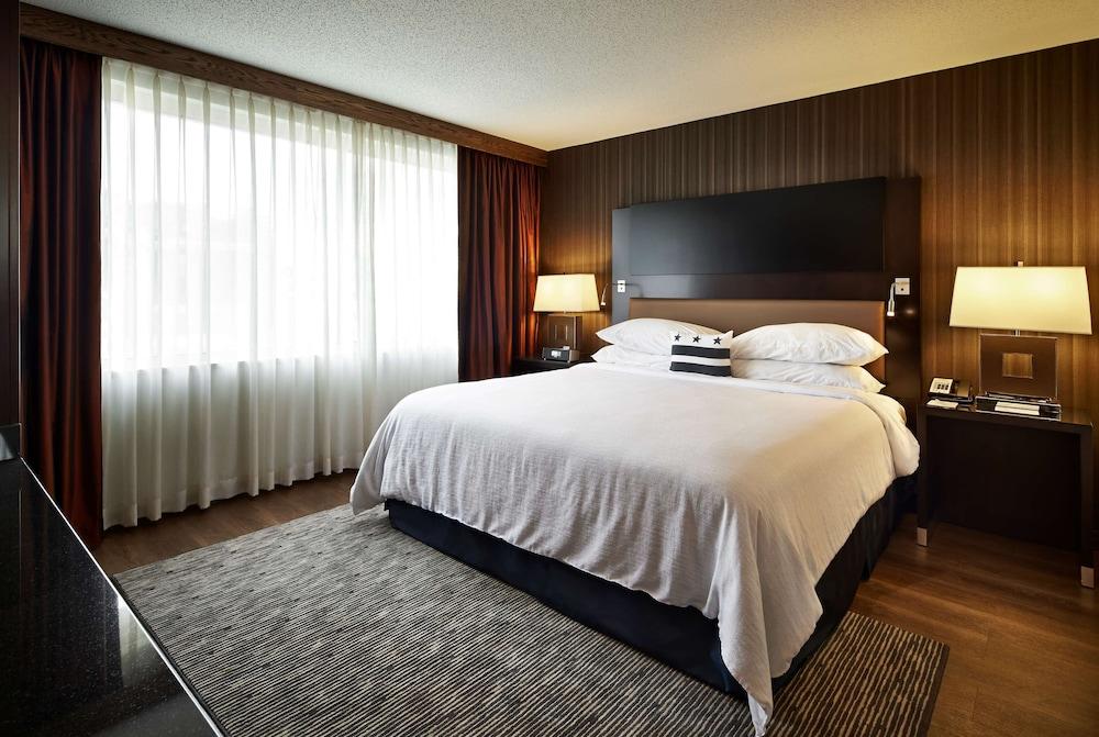 Embassy Suites by Hilton Washington DC Chevy Chase Pavilion photo 13