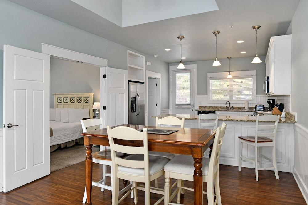 Bransons Nantucket photo 36