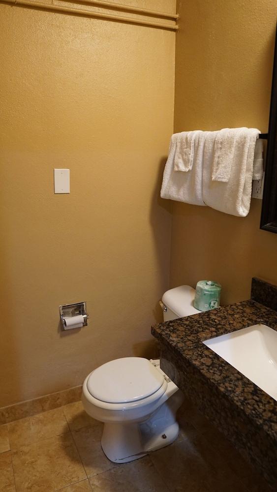 Budget Inn photo 21