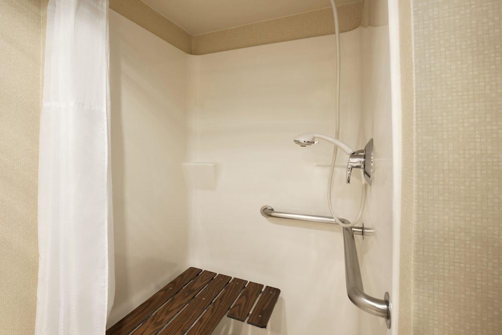 Wyndham Garden Washington DC Area photo 14