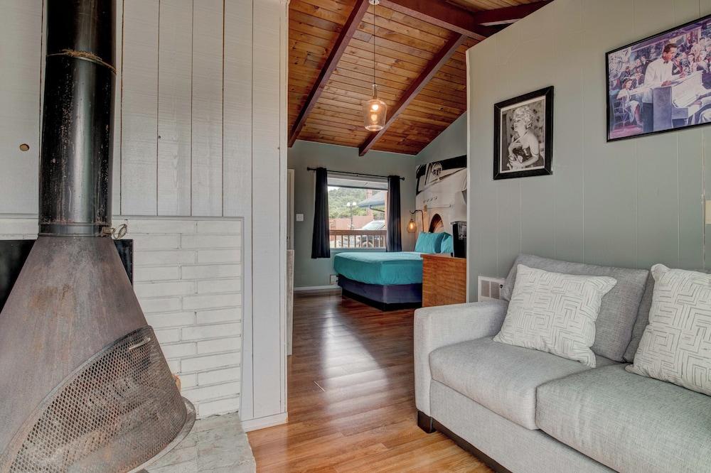 Moolack Shores Inn photo 23