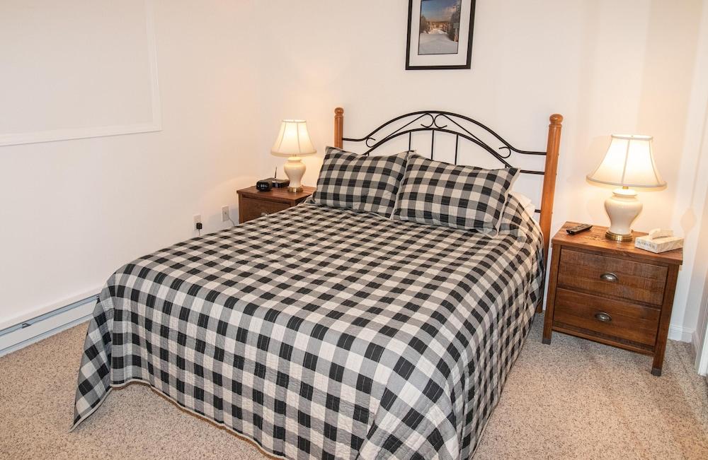 Mountaintop Condos photo 31