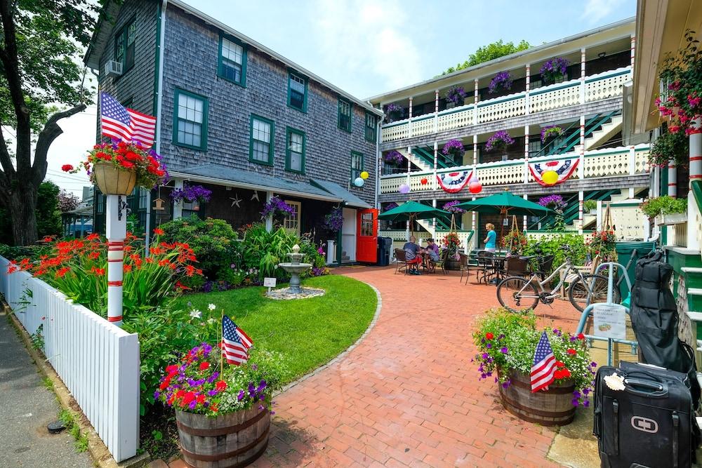 Pequot Hotel photo 11