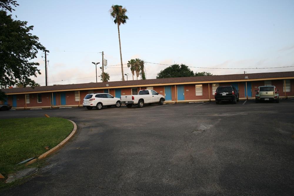 Royal Inn photo 19