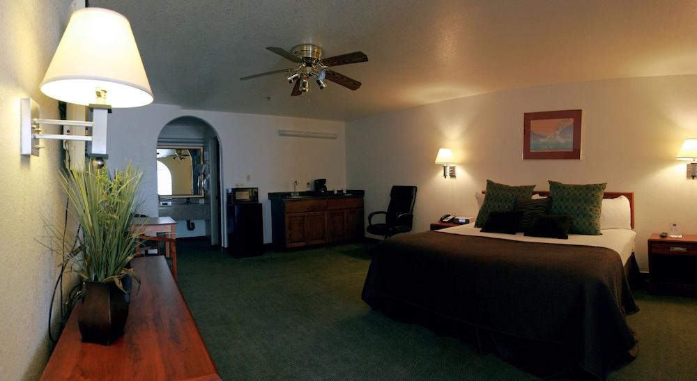 Best Western Colorado River Inn photo 17