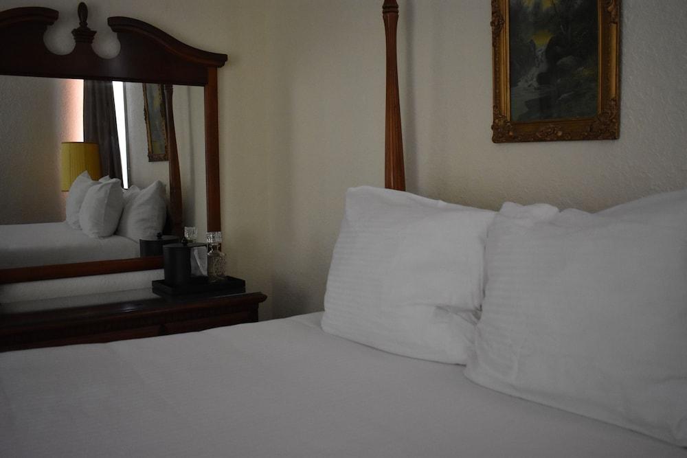 The DeLand Hotel photo 94