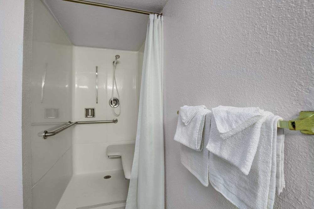 Motel 6 Napa, CA photo 6