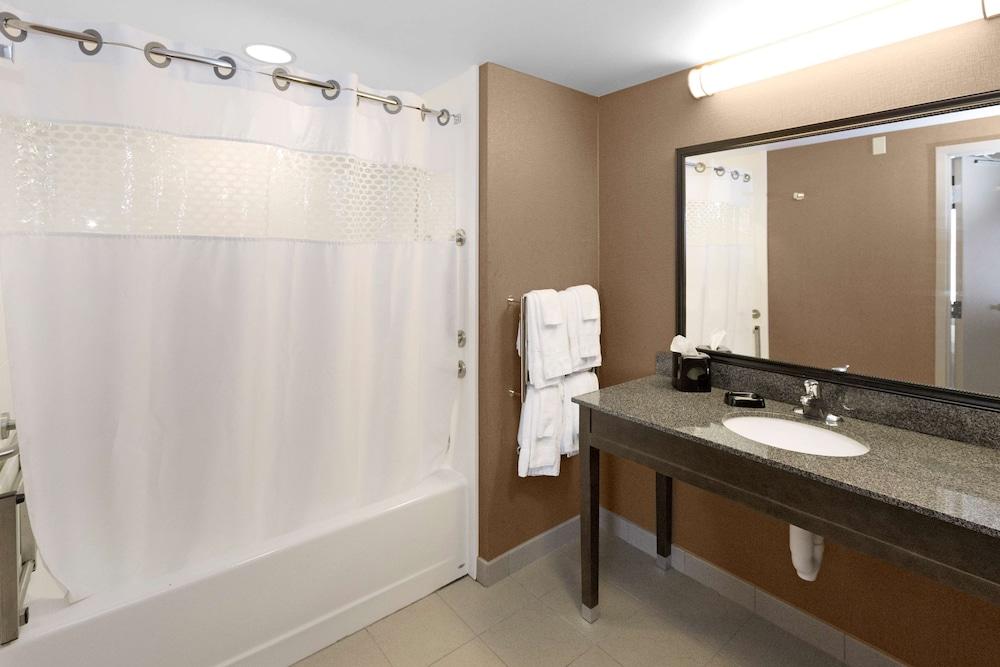 Hampton Inn Butler photo 7