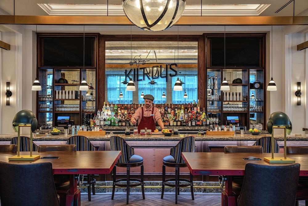 Higgins Hotel, Official Hotel of The National WWII Museum, Curio Collection by Hilton photo 5