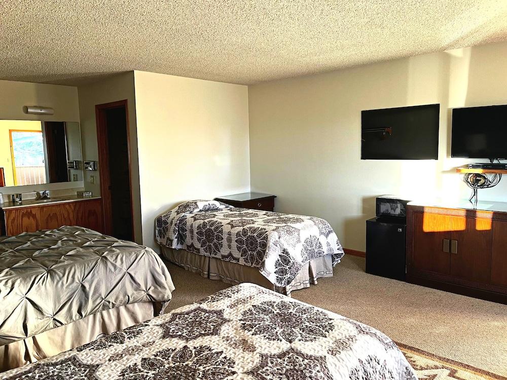 Furnas County Lodging photo 3