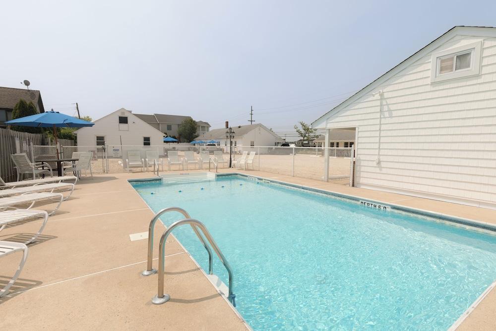 Broadway Court Motel photo 14