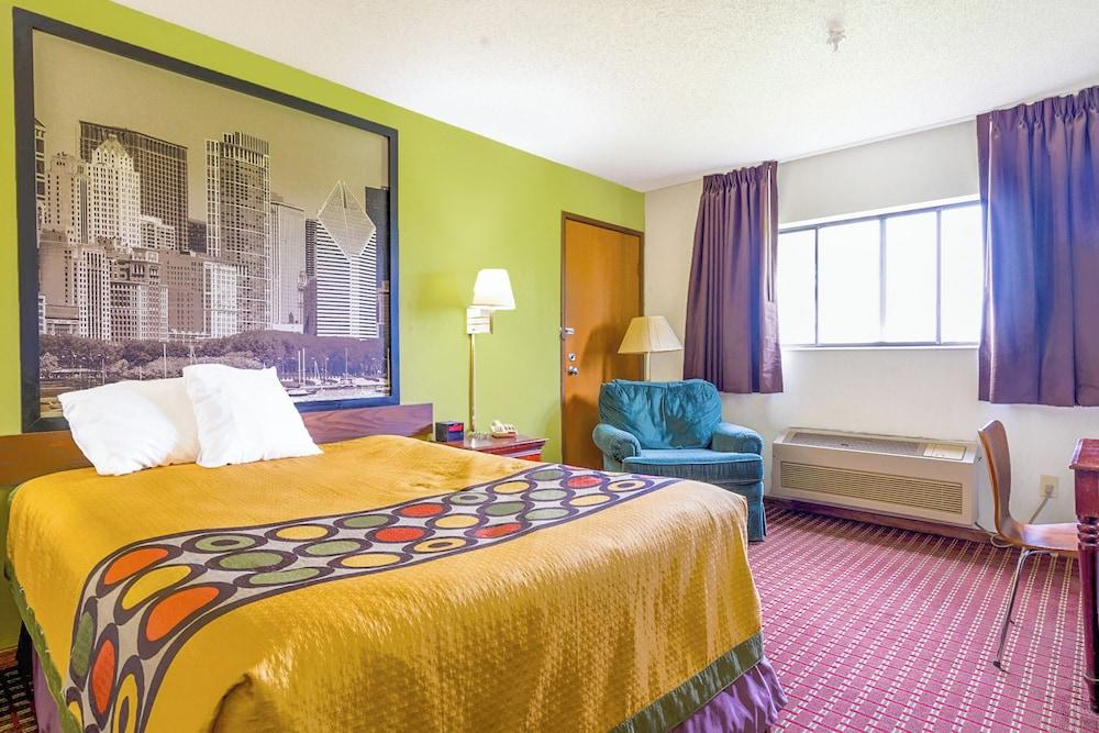 Super Sleep Inn photo 20