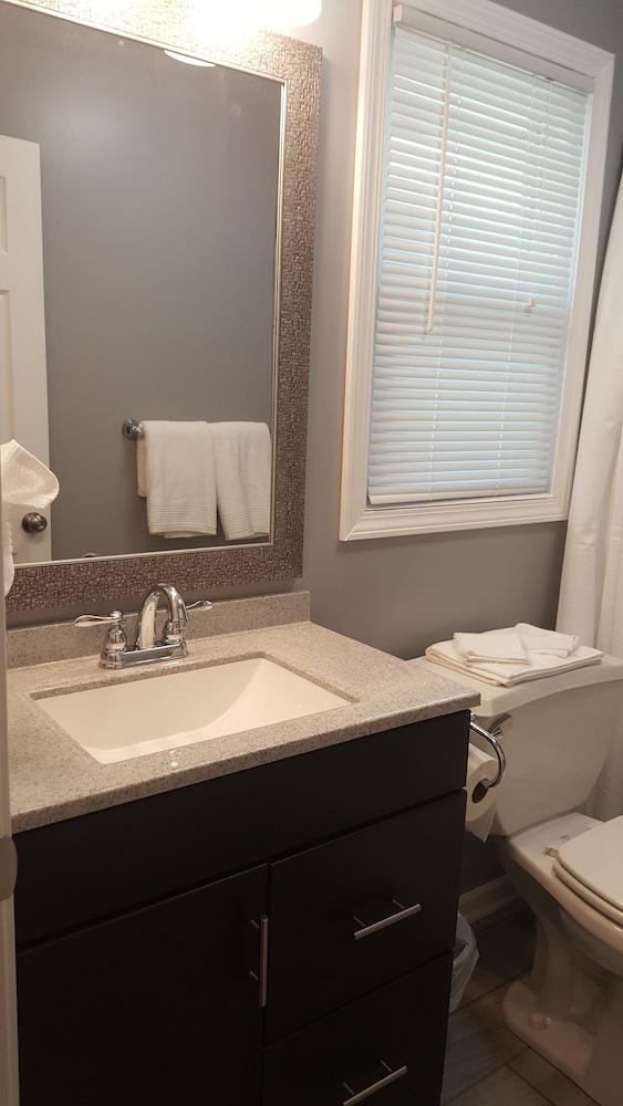 Tower Extended Stay Suites photo 8