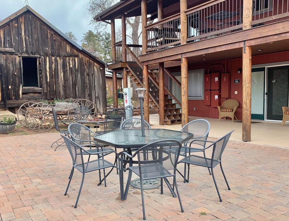 Beeline Guest House photo 32