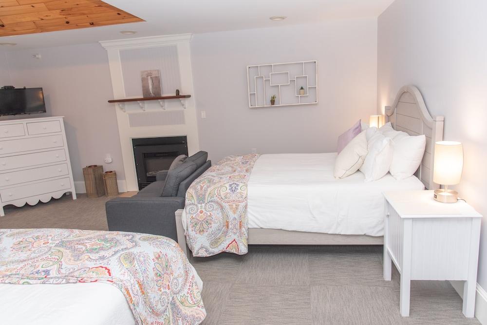 Inn On Peaks Island photo 43