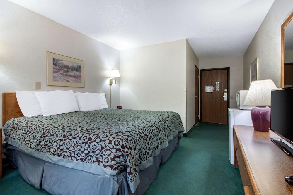 Econo Lodge Oacoma - Chamberlain West photo 55