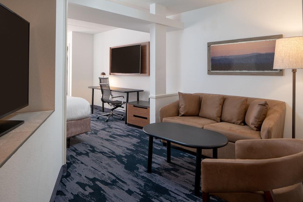 Fairfield Inn & Suites Fort Walton Beach-Eglin AFB photo 5