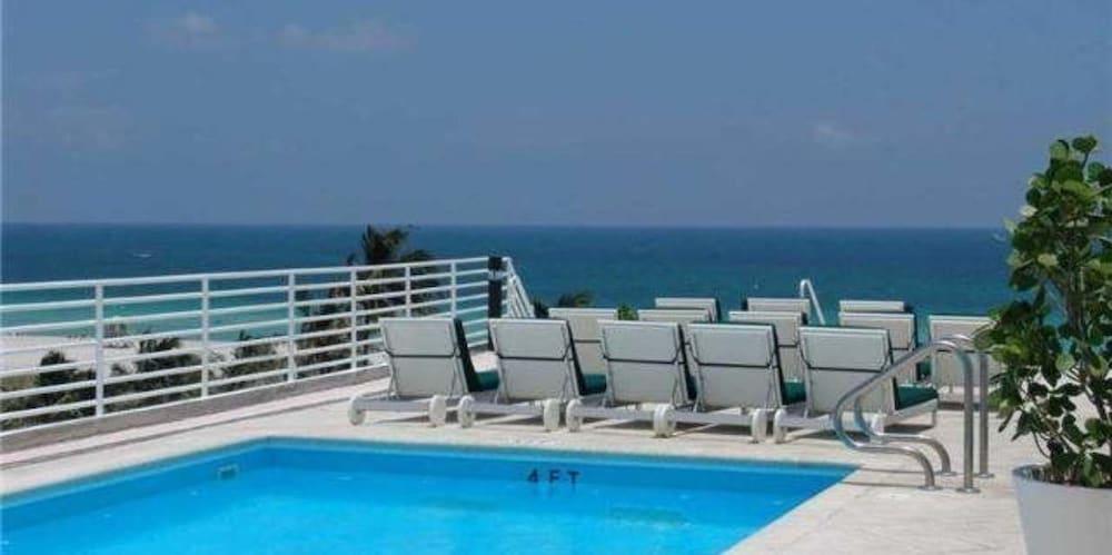 Strand Ocean Drive Suites photo 69