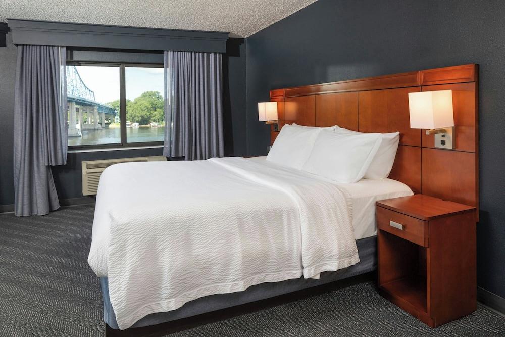 Courtyard by Marriott La Crosse photo 43