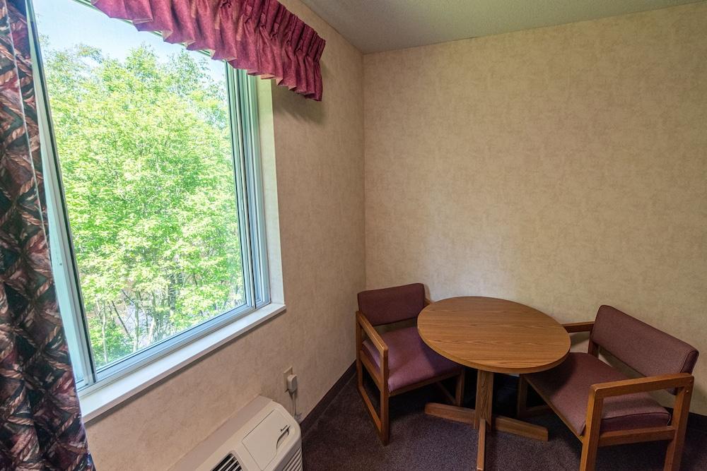 Willabees Motel photo 2