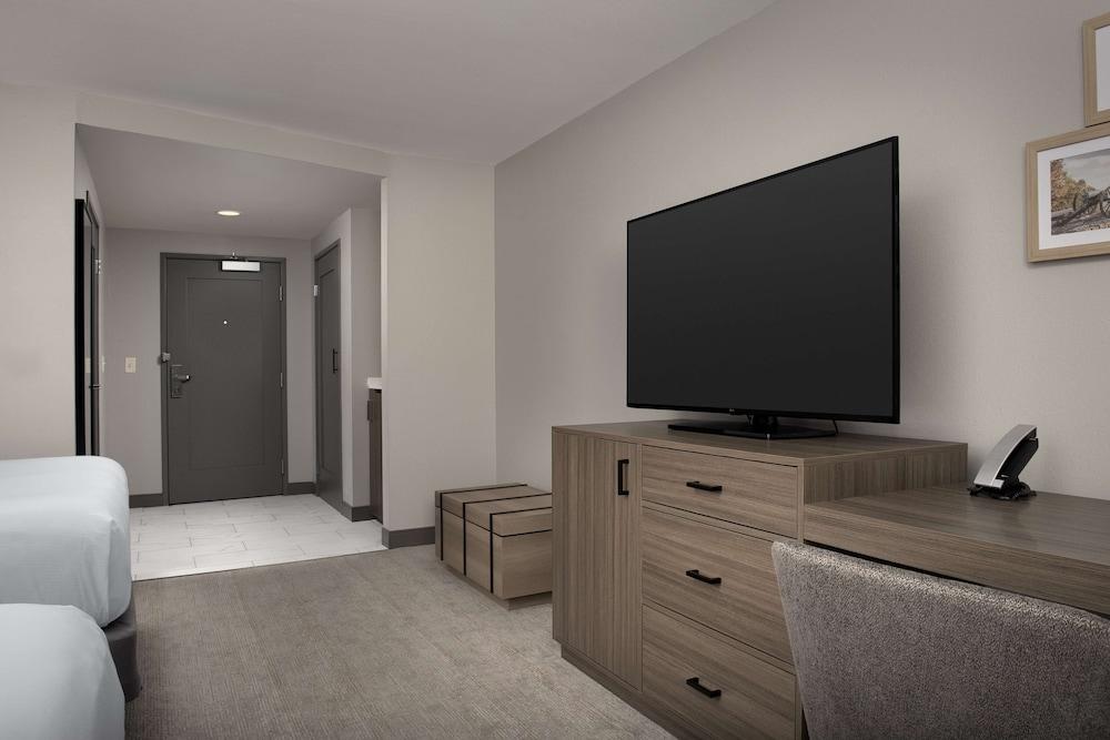 Doubletree by Hilton Chattanooga Hamilton Place photo 16