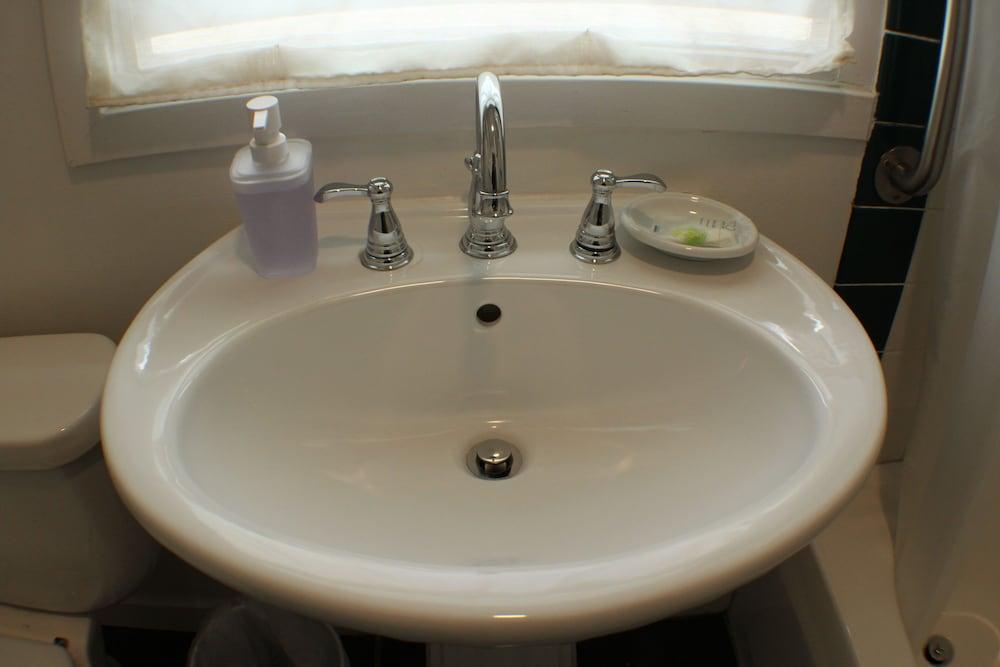 San Anselmo Inn photo 45