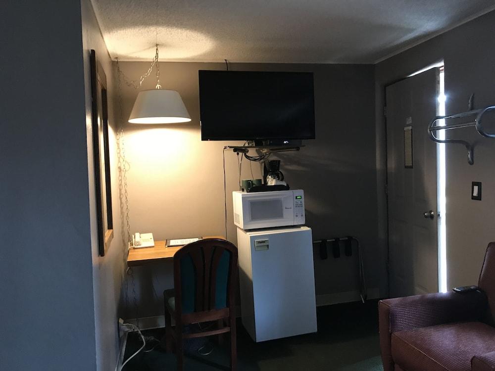 Pullman Motel photo 8