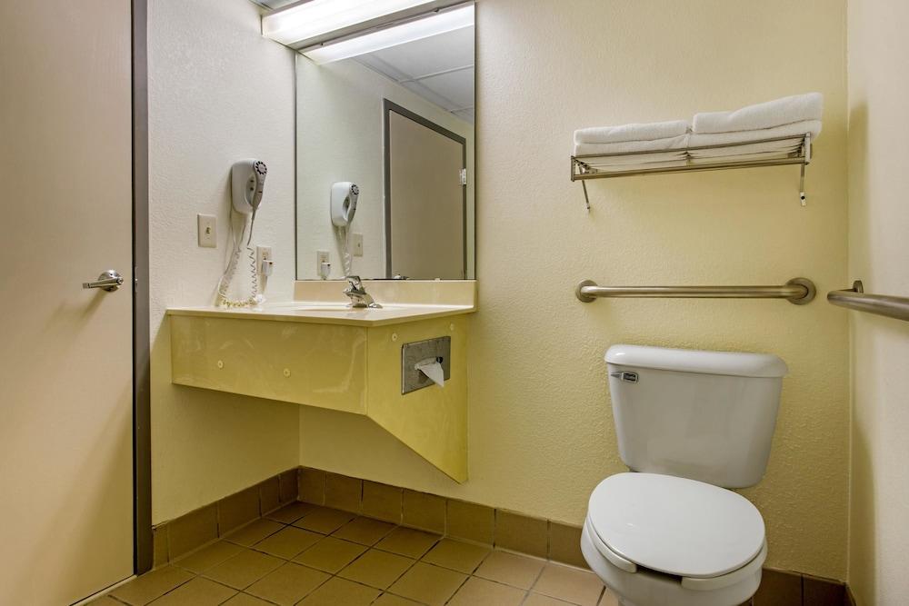 Quality Inn Surfside Myrtle Beach photo 18