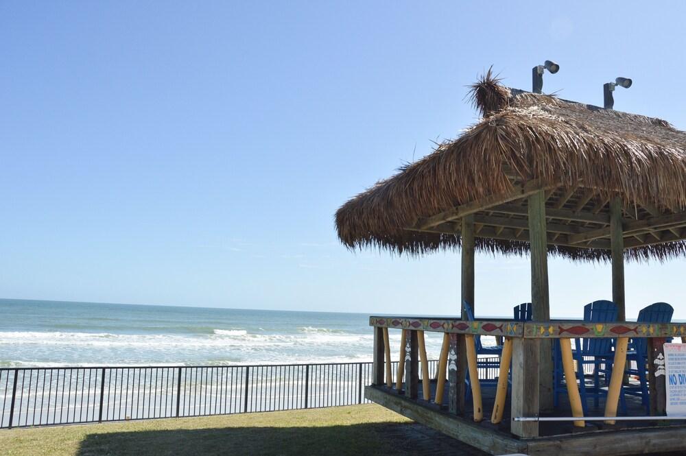 Hawaiian Inn Beach Resort photo 70